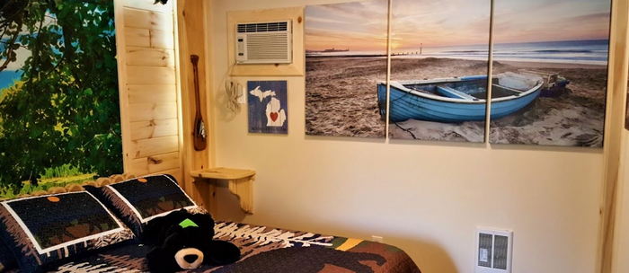 Bear Cove Inn (Rock View Motel, Rockview Motel) - From Web Listing (newer photo)